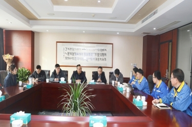 平湖市副市长管立松一行莅临太阳集团官网慰问高端人才